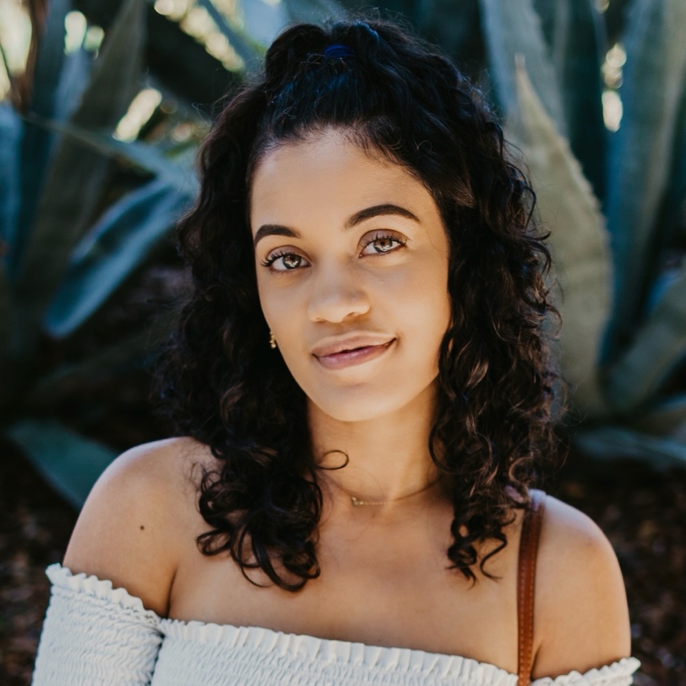 Meet your Posher, Noemi